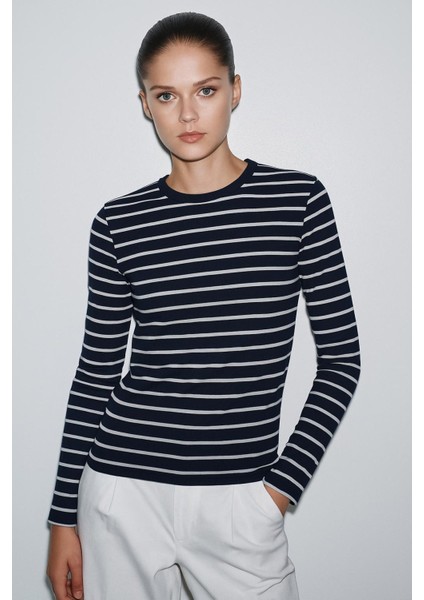 Parmak Geçmeli Çizgili Ribana Bluz modelleri