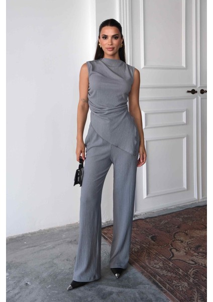 Regular Kalıp Pamuklu Bürümcük Kumaş Kadın Gri Bluz Pantolon Takım