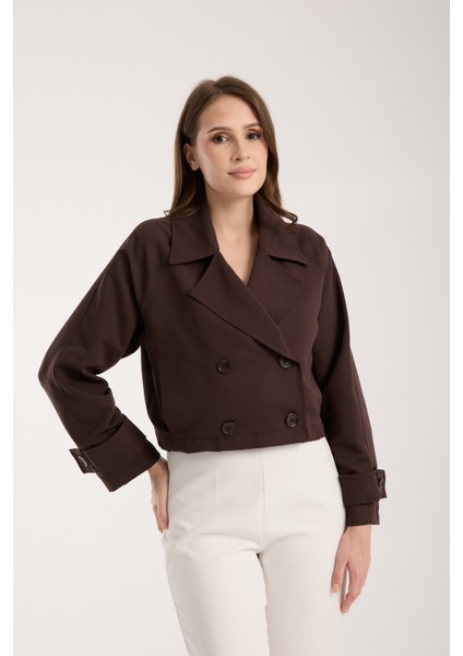 Acı Kahve Kruvaze Yaka Crop Trençkot