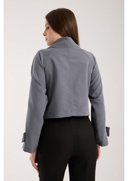 Koyu Gri Kruvaze Yaka Crop Trençkot