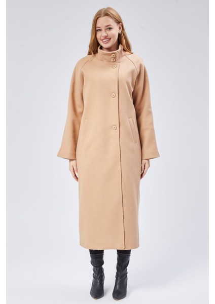 Bej Dik Yaka Oversize Uzun Yünlü Kaşe Kaban