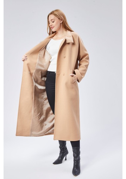 Bej Dik Yaka Oversize Uzun Yünlü Kaşe Kaban