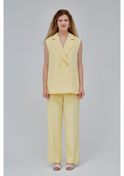 Sarı Salaş Kesim Dökümlü Pantolon