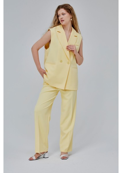 Sarı Salaş Kesim Dökümlü Pantolon