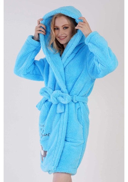 Kadın Turkuaz Renk Welsoft Kumaş Kapüşonlu Cepli Kuşaklı Midi Boy Sabahlık C7T5N0603