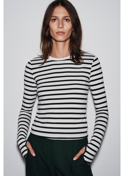 Parmak Geçmeli Çizgili Ribana Bluz modelleri