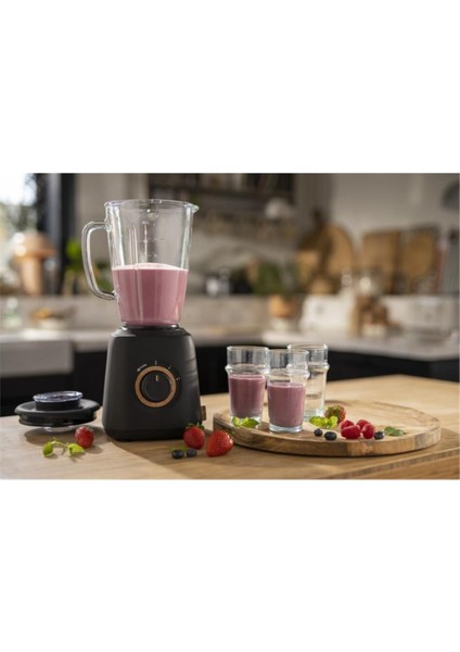 Şık Siyah Cam Sürahiyle Pratik Blender, Ev Dekorunuza Zarif Dokunuş