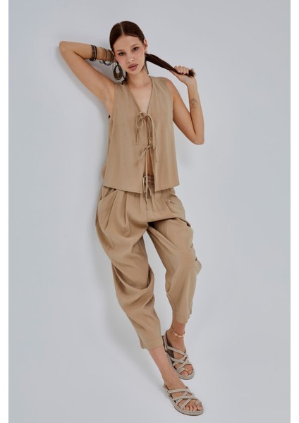 Vizon V Yaka Fiyonk Detaylı Yelek-Pantolon Takım