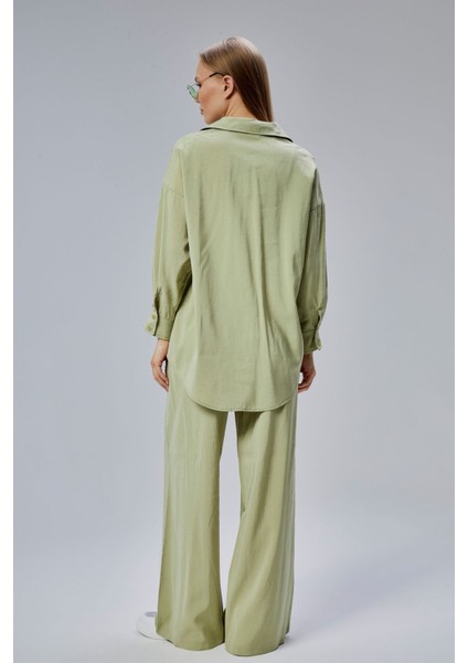 Yeşil Taş Işlemeli Salaş Kalıp Gömlek