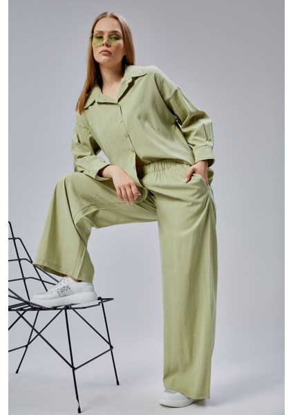 Yeşil Taş Işlemeli Salaş Kalıp Gömlek