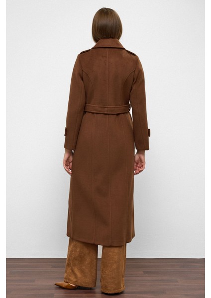 Pelerin Detaylı Kruvaze Uzun Boy Kaban Tütün 3087