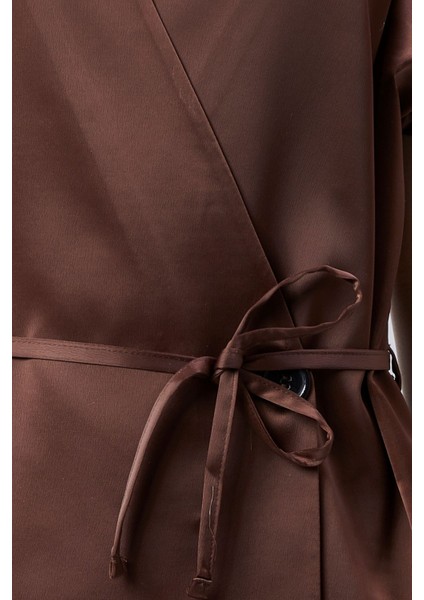 Kadın V Yaka Saten Kemerli Bluz ve Pantolon Takım