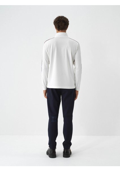 Erkek Ekru Esnek Dokulu Regular Fit Sweatshirt indirimleri