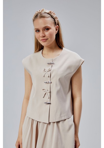 Bej Regular Düğme Detaylı Yelek