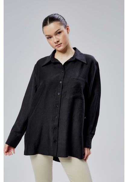 Siyah Yırtmaç Detaylı Oversize Gömlek