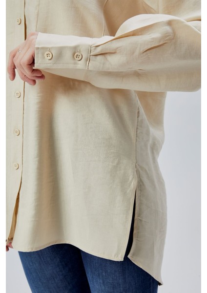 Açık Bej Yırtmaç Detaylı Oversize Gömlek