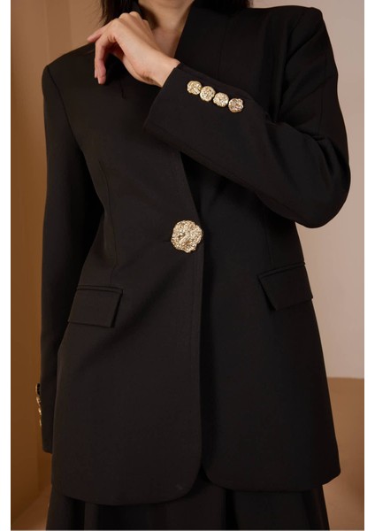 Siyah Salaş Kesim Düğme Detaylı Dokuma Blazer Ceket