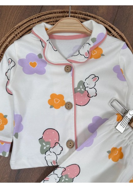 Tavşan Baskılı Pamuklu Kruvaze Yaka Önden Düğmeli Kız Çocuk Pijama Takımı fiyatları