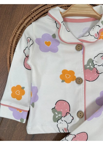 Tavşan Baskılı Pamuklu Kruvaze Yaka Önden Düğmeli Kız Çocuk Pijama Takımı indirimleri