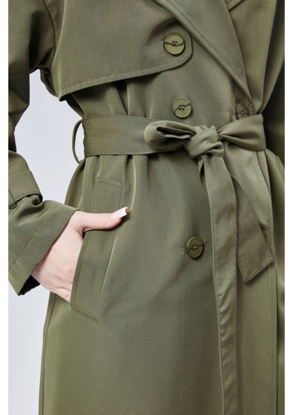 Oversize Rüzgarlık Detaylı Trençkot
