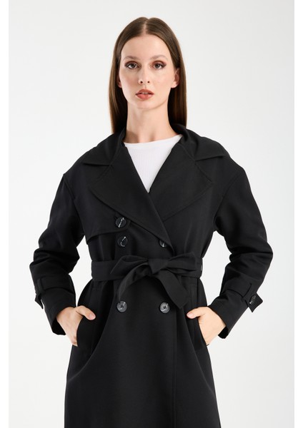 Oversize Rüzgarlık Detaylı Trençkot