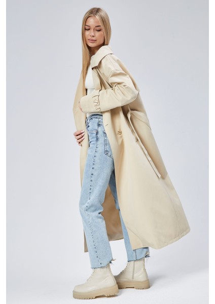 Oversize Rüzgarlık Detaylı Trençkot