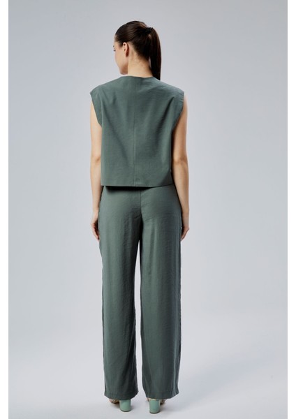 Kadın Yeşil Rahat Kesim Dokuma Pantolon