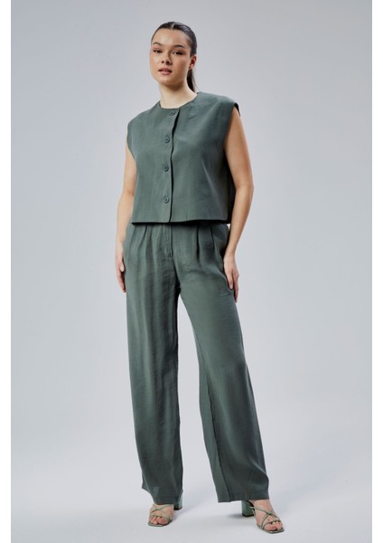 Kadın Yeşil Rahat Kesim Dokuma Pantolon