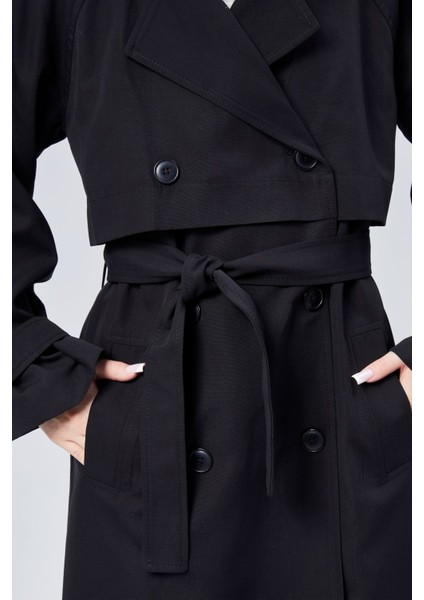 Oversize Kruvaze Kapama Rüzgarlık Detaylı Trençkot