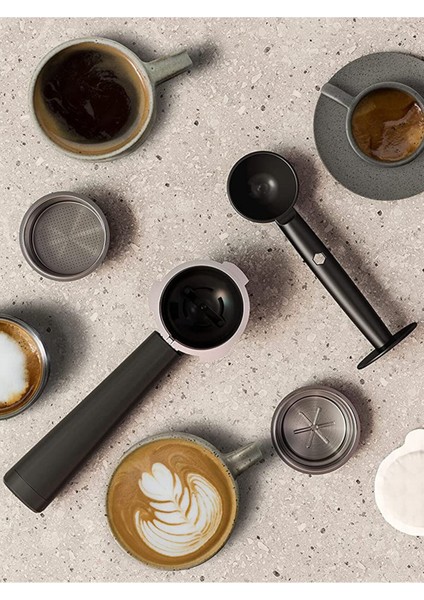 Manüel Espresso Makinesi, Kahve Keyfi Için Şık ve Kullanışlı Tasarım