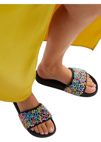 Kadın Boncuklu Günlük Terlik Renkli