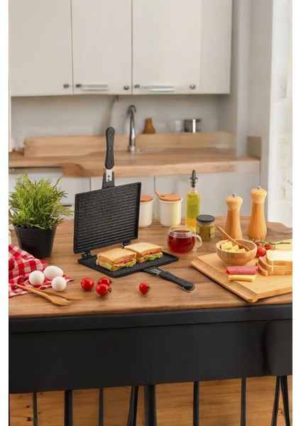 Döküm Tost Makinesi, Siyah, Ocak Üstü, Pratik ve Lezzetli Tostlar Için