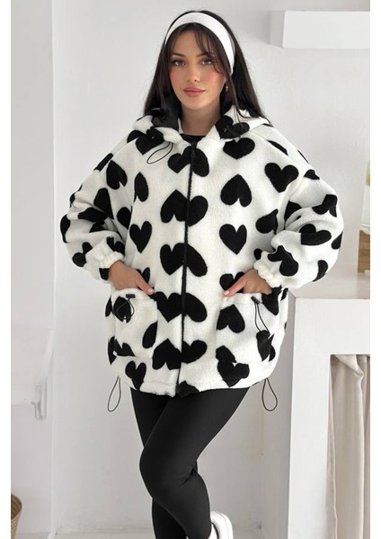 Kadın Oversize Kalp Desenli Polar Mont – Sıcak & Iddialı Stil fırsatları