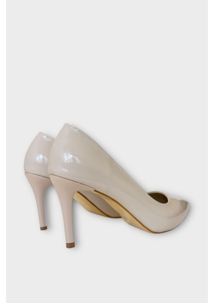 Kadın Klasik Topuklu Ayakkabı Krem indirimleri