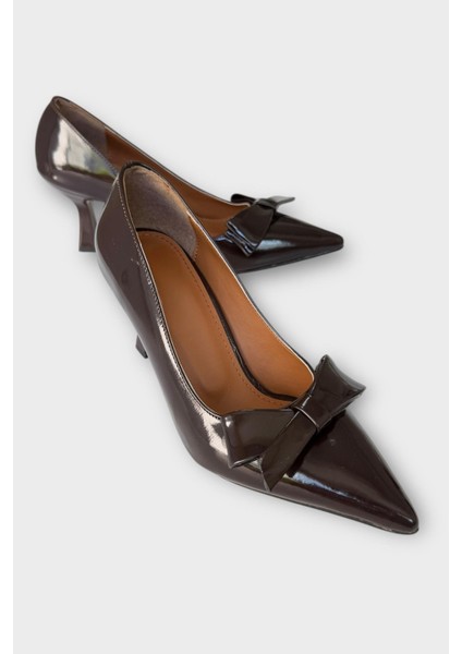 Kadın Fiyonk Tokalı Sivri Burun Topuklu Ayakkabı Kahverengi fiyatları