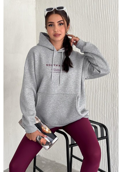 Kadın Güney Kore Şehir Baskılı Kapüşonlu Sweatshirt – Sokak & Kültürel Stil fiyatları