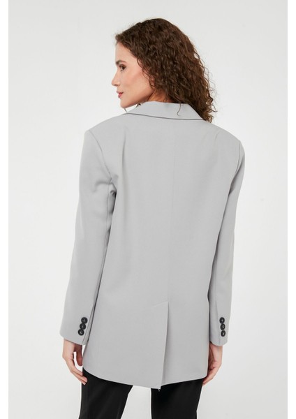 Gri Kadın Düğmeli Oversize Blazer Ceket