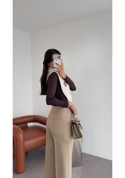 Düz Kesim Krem Pantolon fiyatları