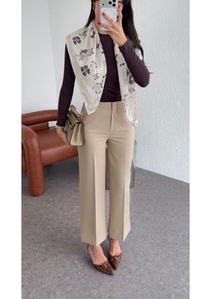 Düz Kesim Krem Pantolon modelleri
