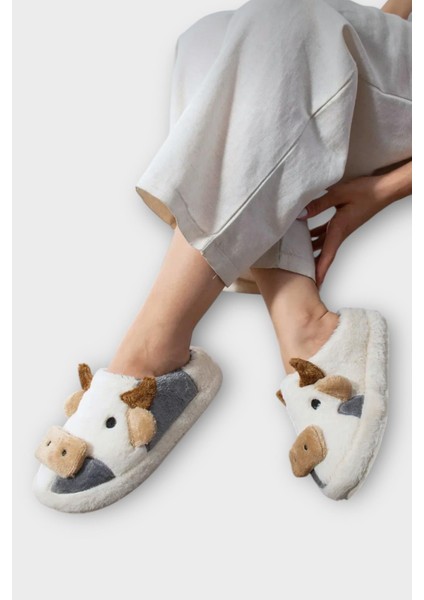 Inek Figürlü Nakışlı Kaydırmaz Taban Kışlık Unisex Ev Terliği Beyaz-Füme fiyatları