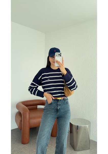 Beyaz Çizgili Triko