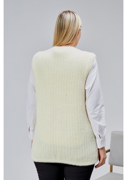 Kadın Orta Yaş ve Üzeri V Yaka Cepli Simli Örgü Yün Anne Triko Yelek modelleri