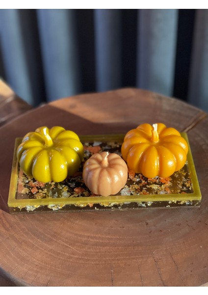 Sonbahar Temalı Dekoratif Epoksi Tepsi ve 3’lü Kabak Mum Seti | El Yapımı 4 Parça Özel Tasarım