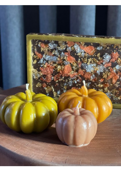 Sonbahar Temalı Dekoratif Epoksi Tepsi ve 3’lü Kabak Mum Seti | El Yapımı 4 Parça Özel Tasarım modelleri