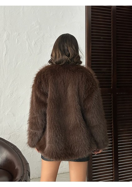 Cepli ve Astarlı Uzun Kürk Kaban/ Mont-Yaka Kancalı indirimleri