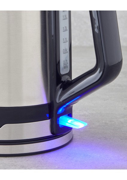 Paslanmaz Çelik Su Isıtıcı 1,7l Siyah, Şık ve Dayanıklı Tasarım