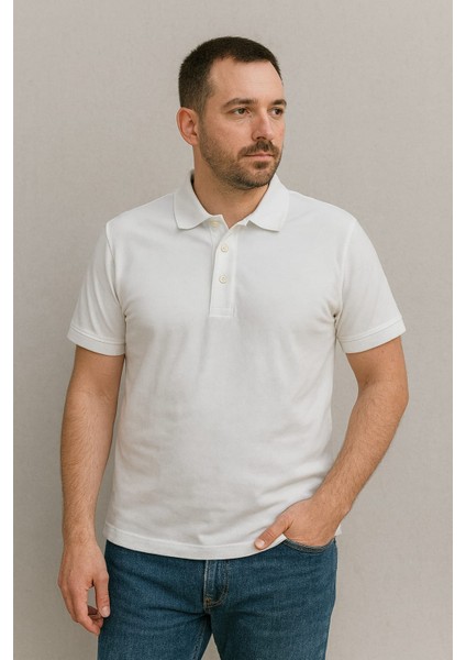 Polo Yaka Beyaz Tişört