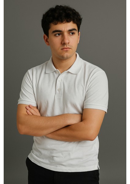 Polo Yaka Beyaz Tişört indirimleri