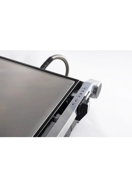 2200W Döküm Izgara ve Dijital Tost Makinesi, 180° Açılabilen, Dayanıklı ve Kullanışlı