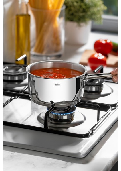 12 cm Parlak Çelik Sosluk, Şık ve Kullanışlı Kapaksız Tasarım